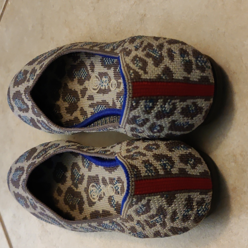 Grey leopard print Rothys - Picture 3 of 5